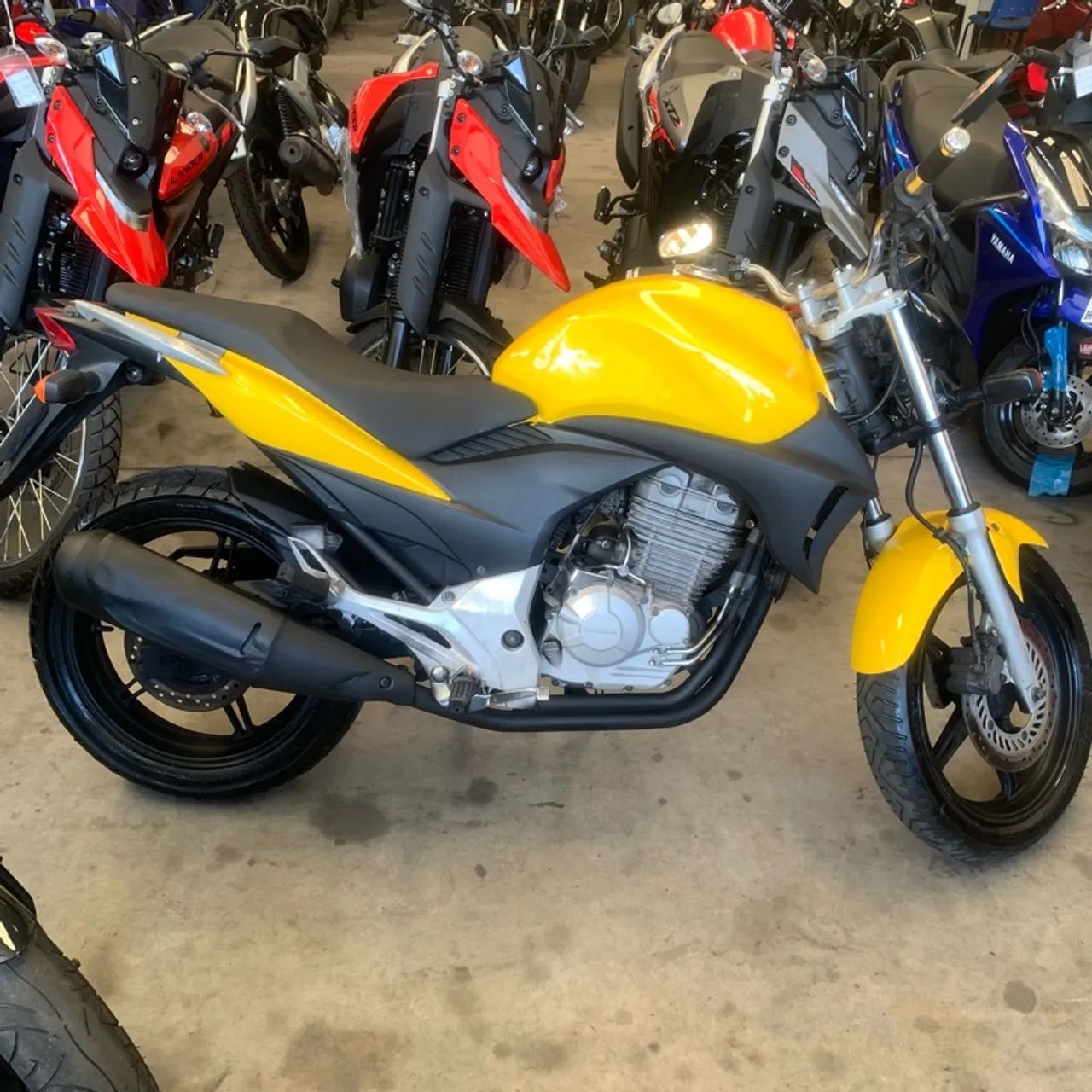 Honda CB 300R 300 cc 