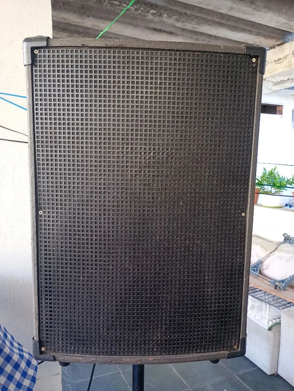 Caixa amplificada Antera 