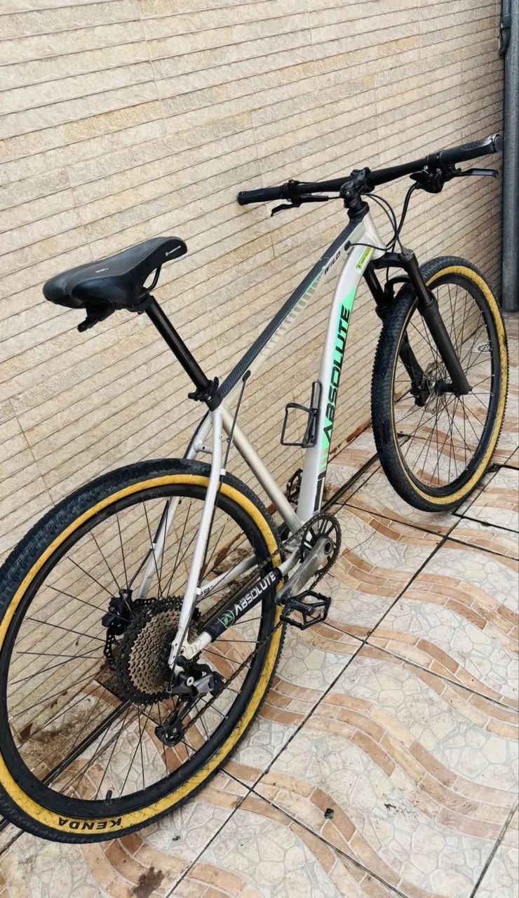 Desapegando venda ou troco por algo do interesse Bike  absolute wind com documento  - Foto 2