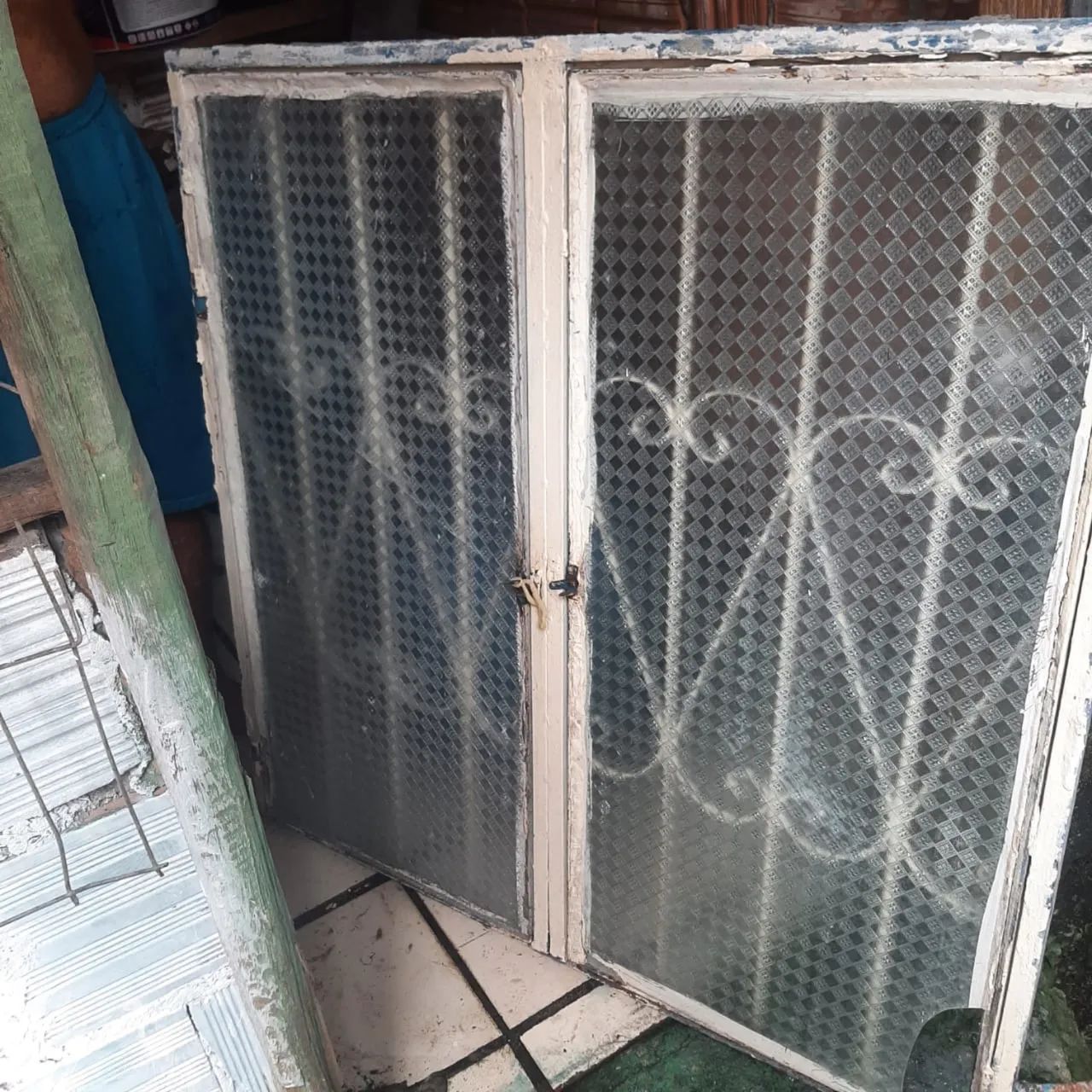 Janela65153845505667122