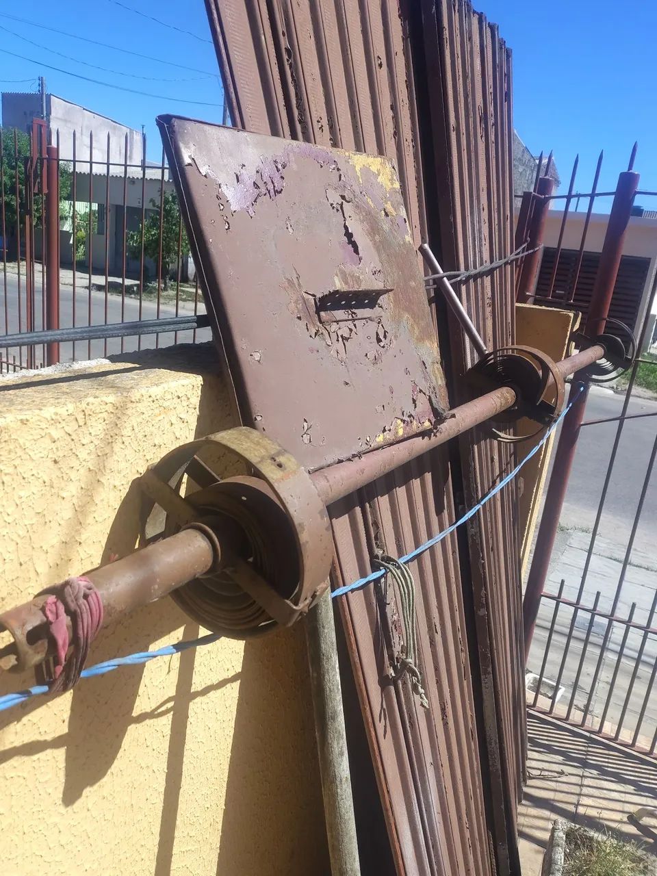 Portão de enrolar manual - Foto 2