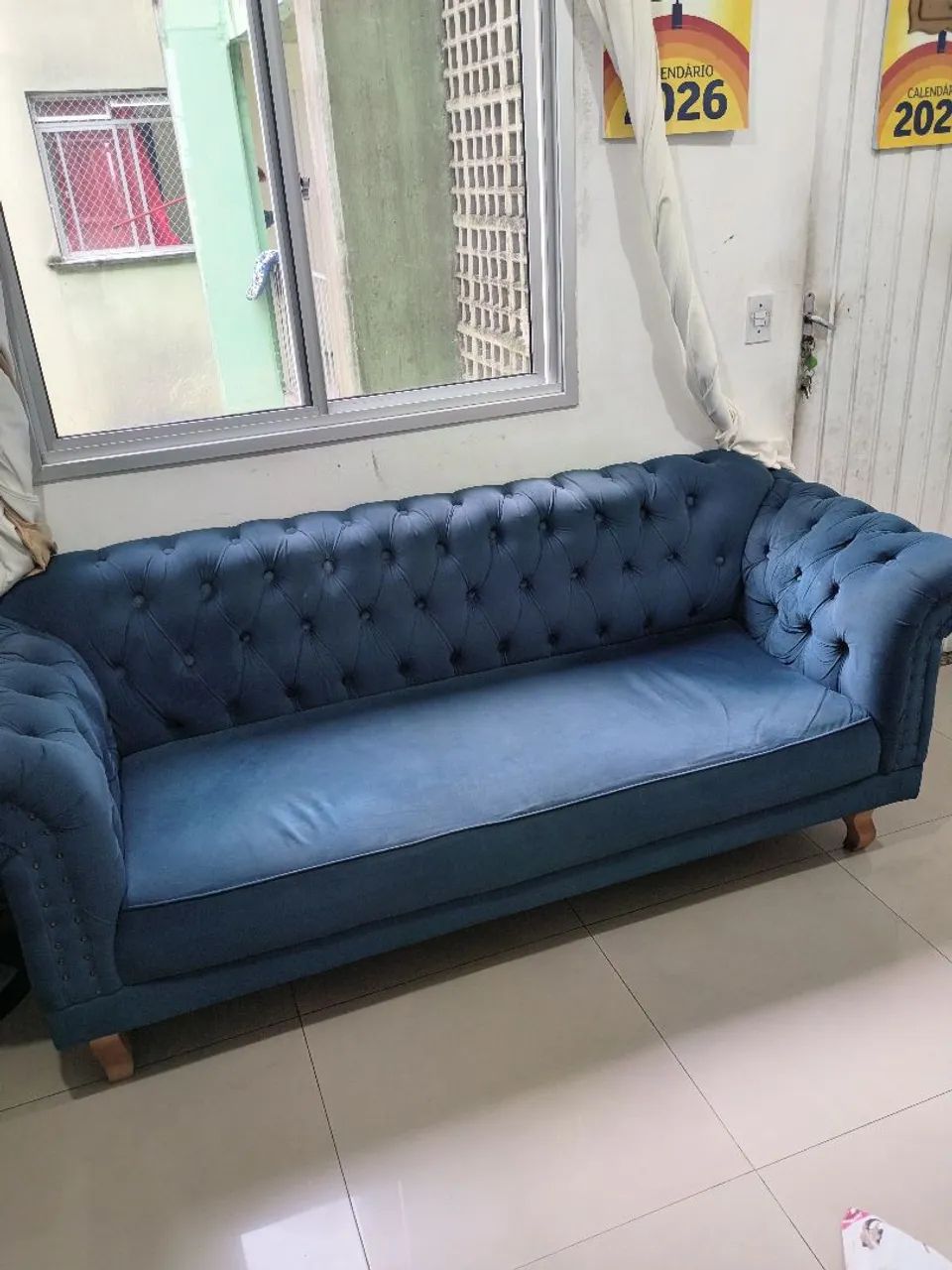 Sofá 3 lugares semi-novo