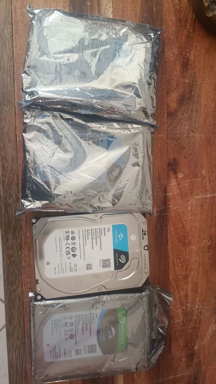 4 HDs para DVR skyhawk 1TB - Foto 2