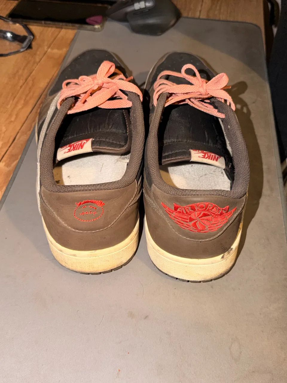Tênis Nike air Jordan low travis - Foto 2
