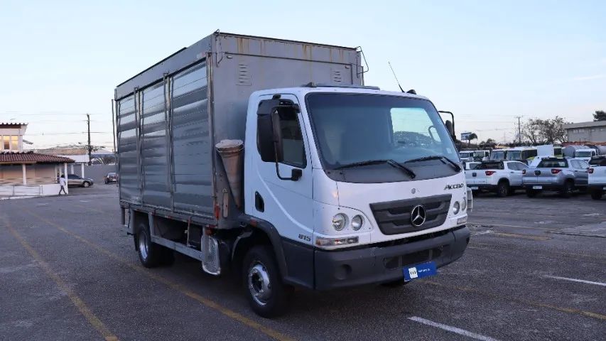 ACCELO 815 2P (DIESEL) (E5)