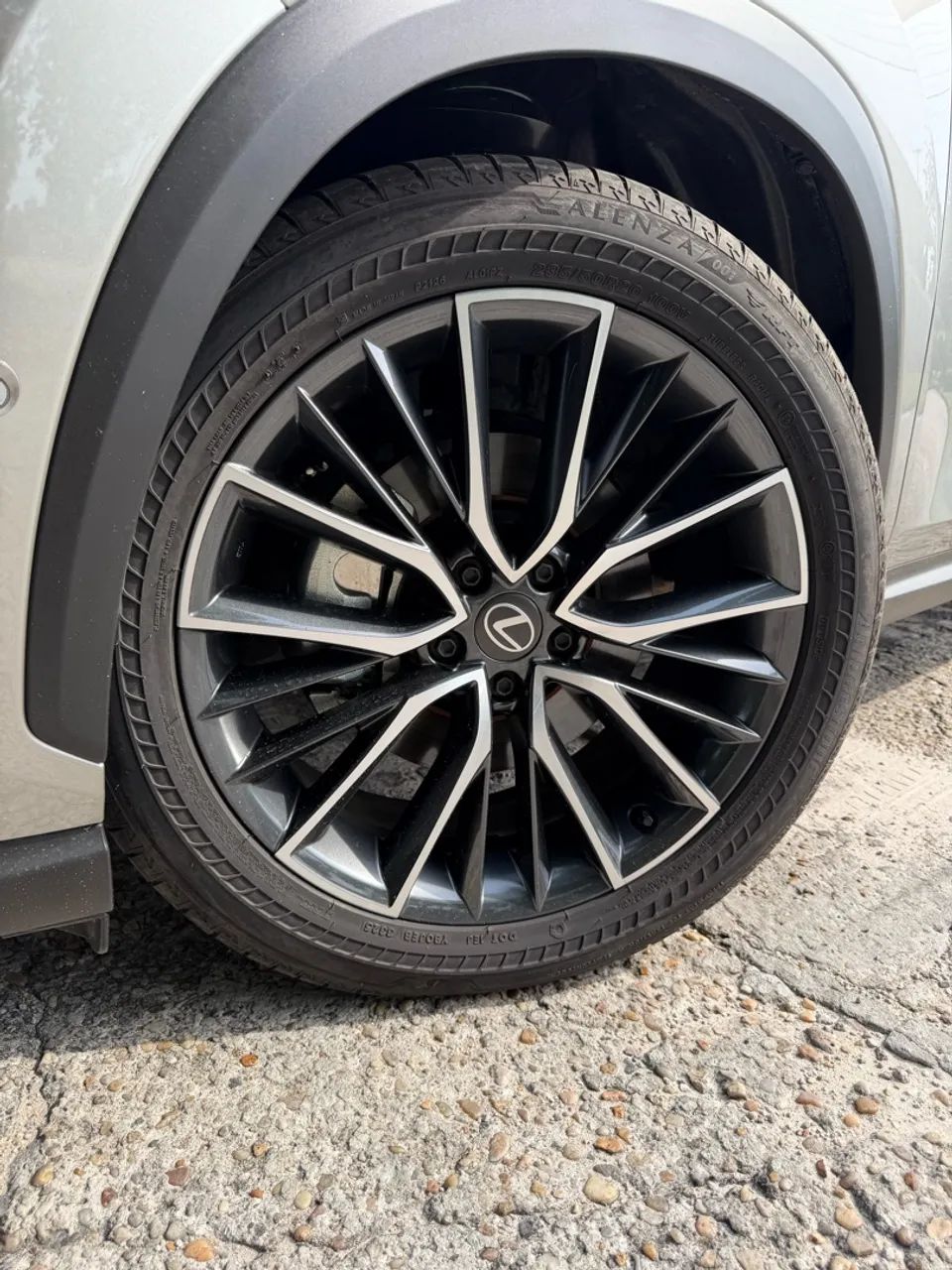 Lexus NX-450h+ AWD 2.5 16V Aut. (Híbrido), foto 13 de 13