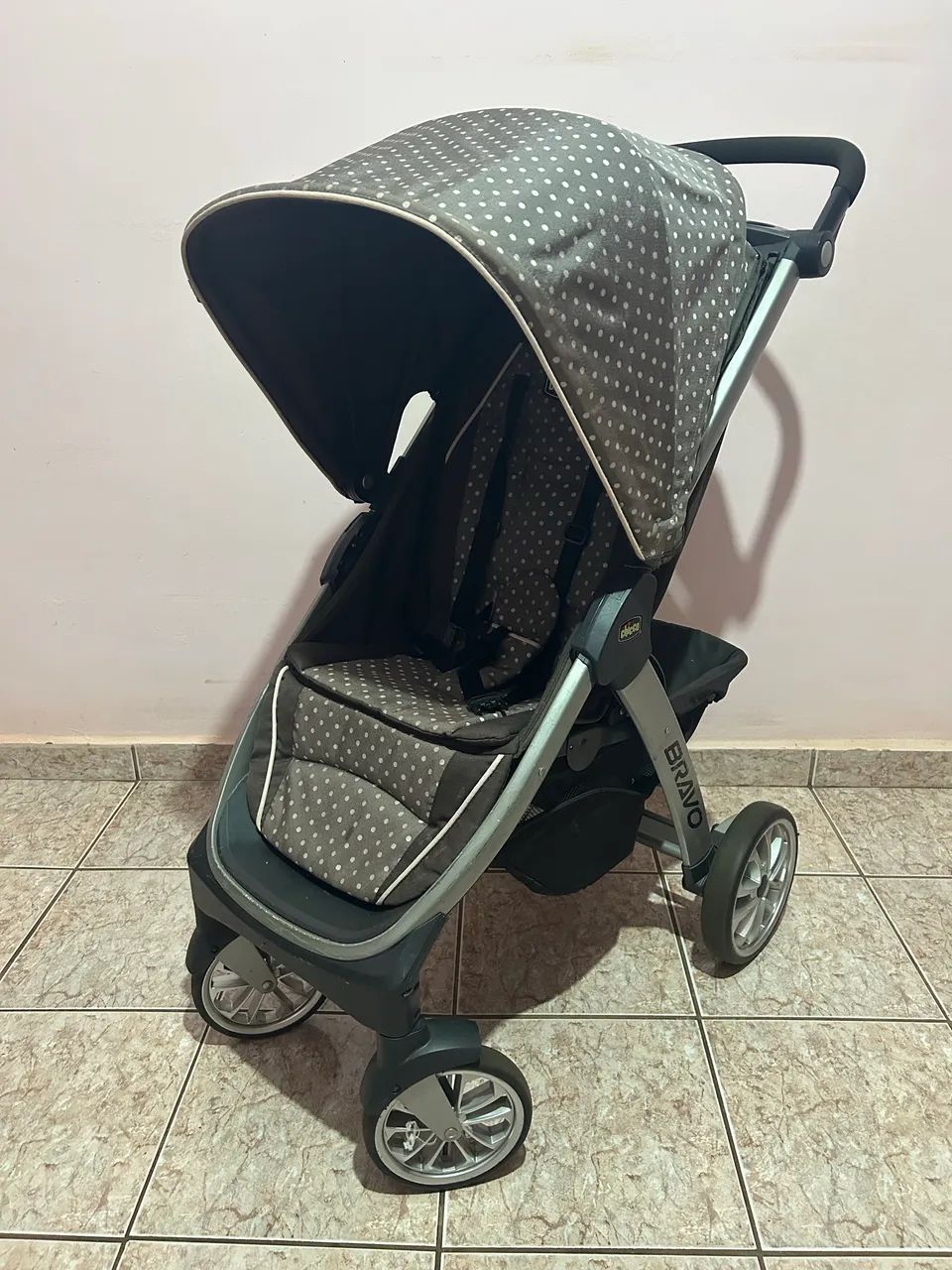Carrinho de bebê + bebê conforto