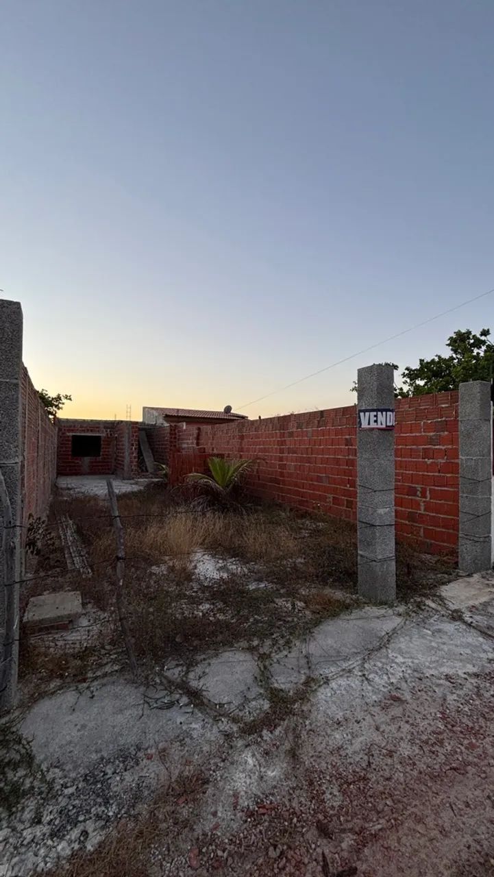 IMÓVEL À VENDA