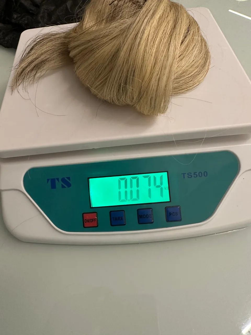 Mega hair