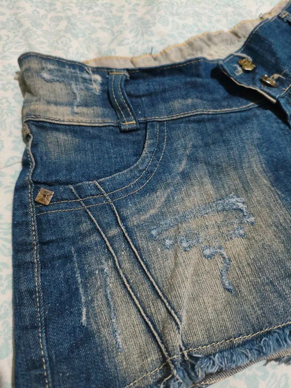 Short curto jeans feminina P - Foto 4