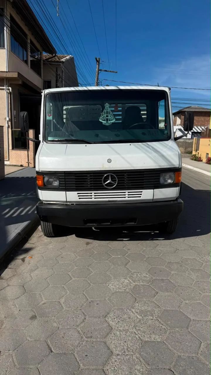 Mercedes 710 impec ável  - Foto 2