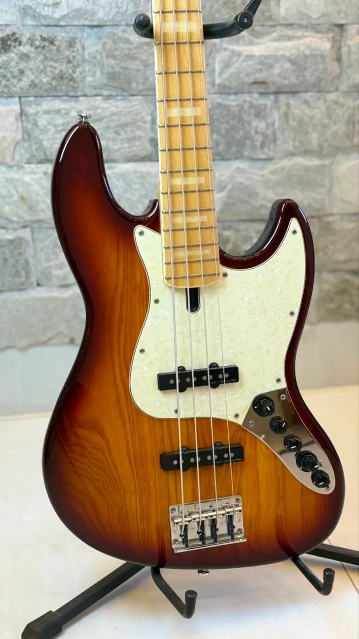 Sire V7 2Gn 4c Marcus Miller com Bag - Foto 2