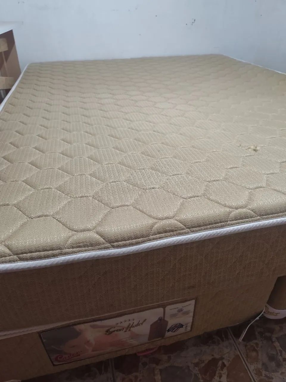Cama Box Queen Castor Gran Hotel + Colchão - Excelente Estado - Foto 2