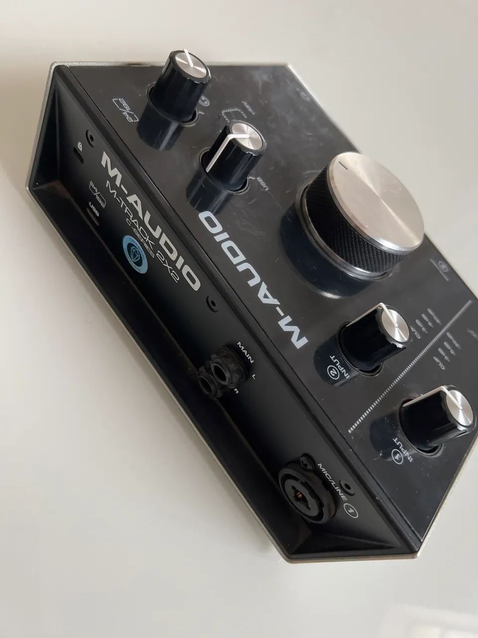 interface de AUDIO M-AUDIO M-TRACK 2X2 PARA GRAVAÇAO