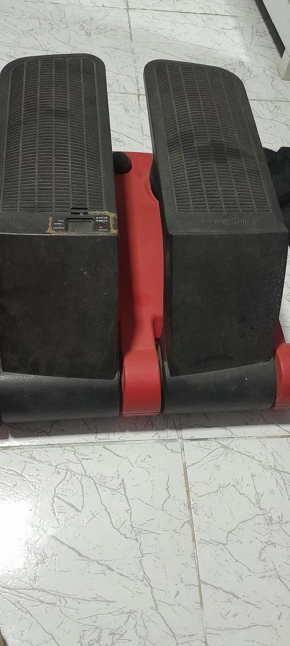 ABAIXEI Equipamento pra exercício?s 