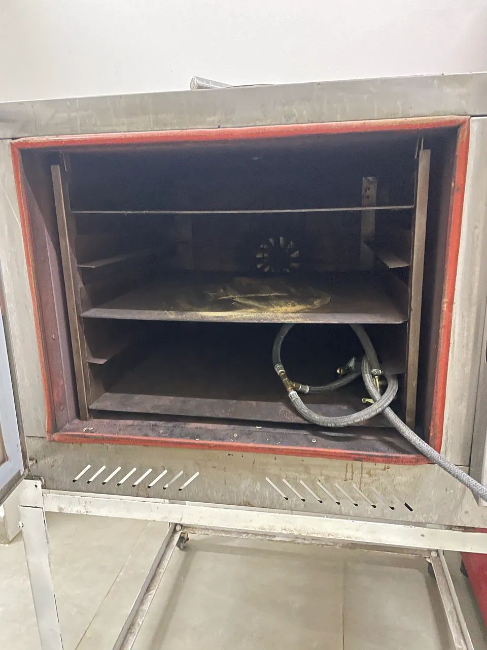 Vendo forno de 5 esteiras  - Foto 3