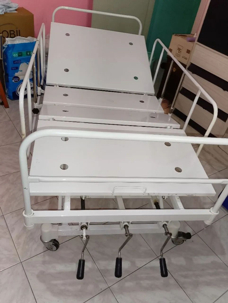 Cama hospitalar 3 manivelas - Foto 2