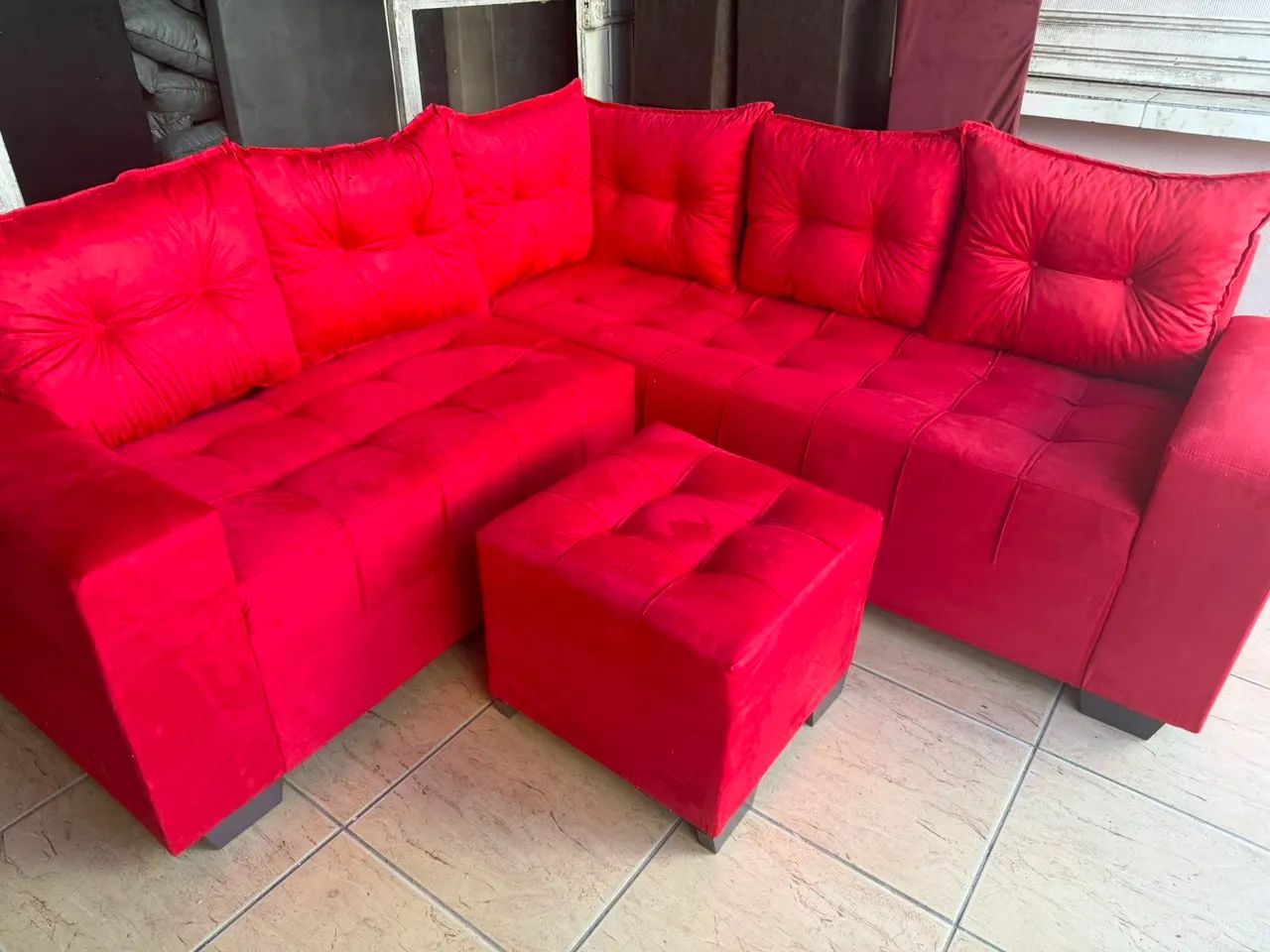 Sofá de Canto 6 Lugares com Almofadas + Puff - Promoção  - Foto 2
