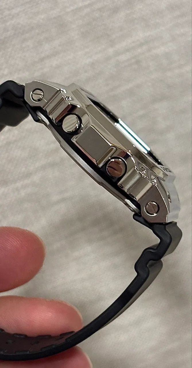 Casio G-Shock GM5600 GM5600U1DR - Foto 2