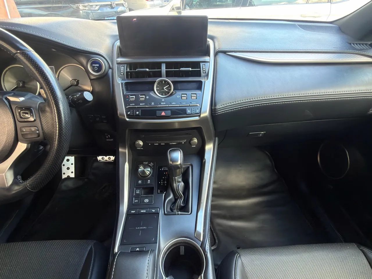 Lexus NX-300 H F-sport 2.5 16V Aut., foto 5 de 9