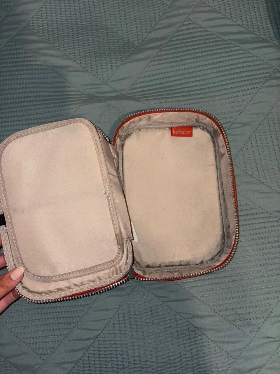Estojo Kipling Semi Novo.  - Foto 4