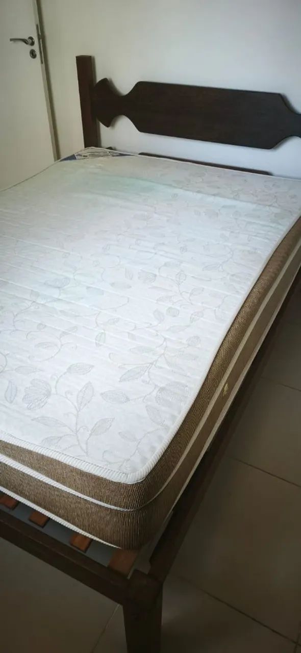 Vendo cama com colchão  - Foto 3