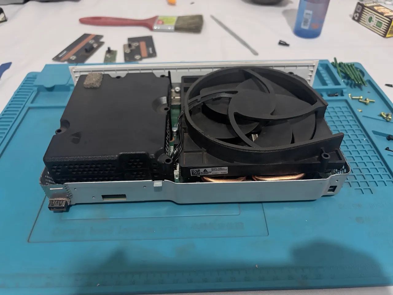 Limpeza interna e teoca da pasta termica de videogames  - Foto 4