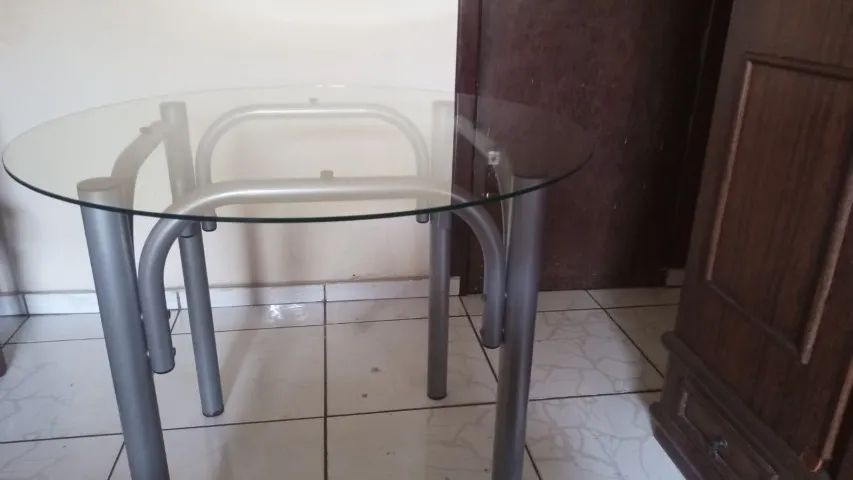 Mesa de Vidro Rendonda Usada 