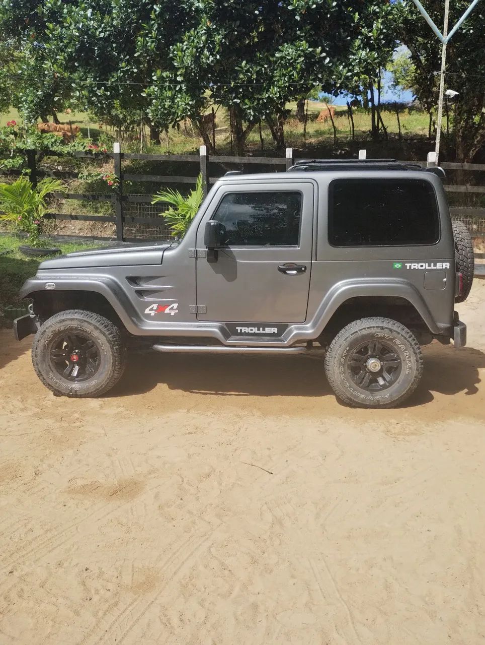 Troller T-4 T-4 4x4 3.0 TB Int. Cap. Rígida Diesel 2010