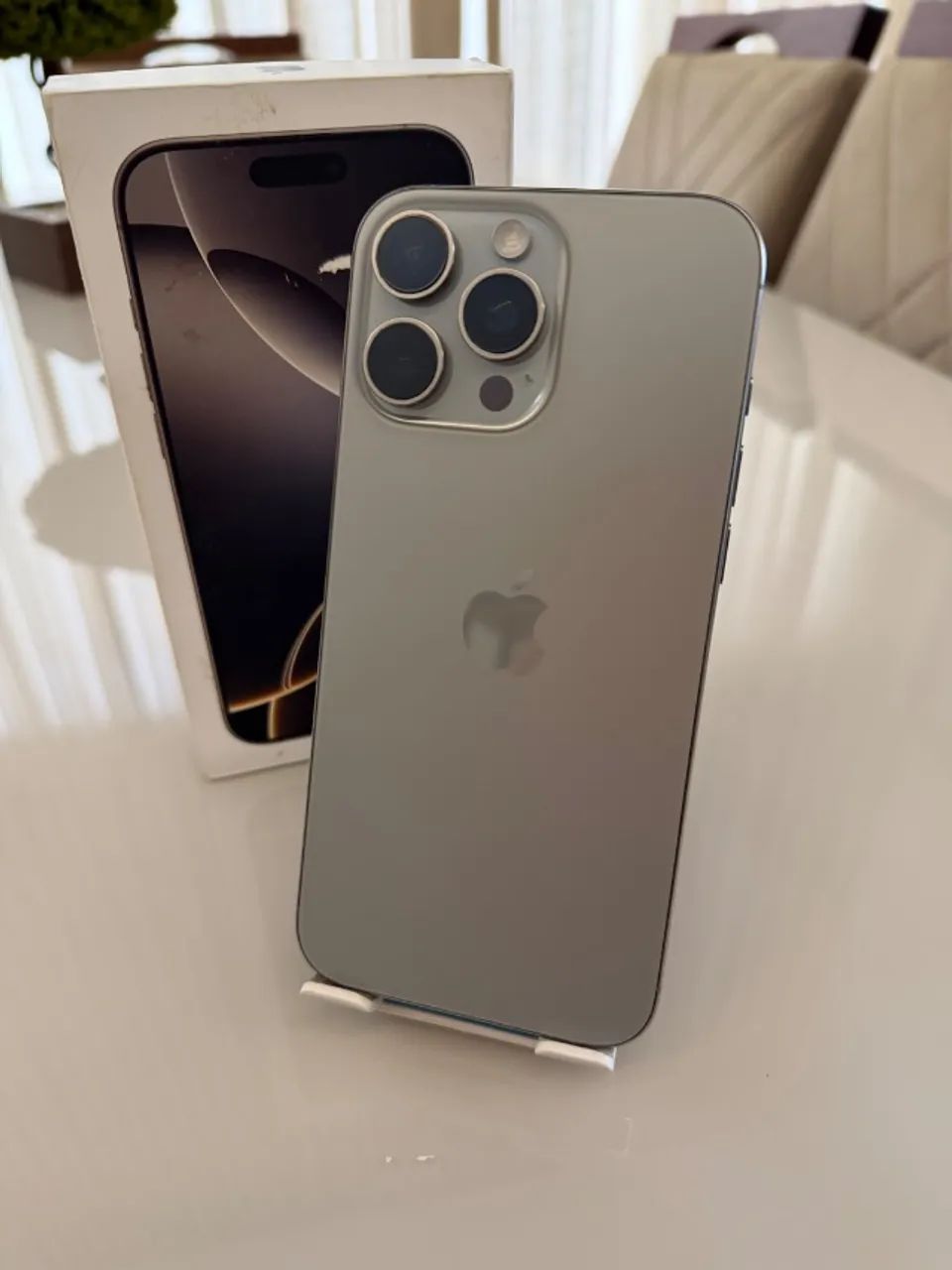iPhone 16 Pro Max - Foto 4