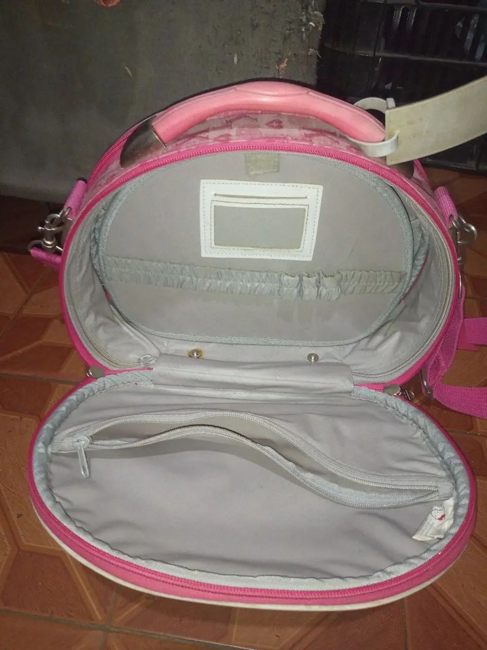 Bolsa da hello Kitty de maquiagem  - Foto 2