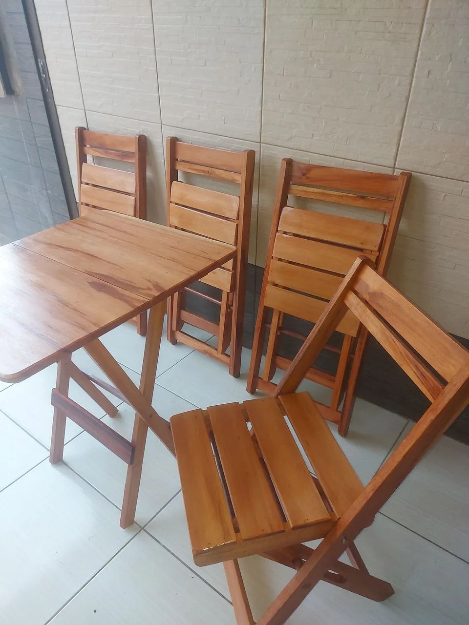 Conjunto de mesa e cadeiras  - Foto 5