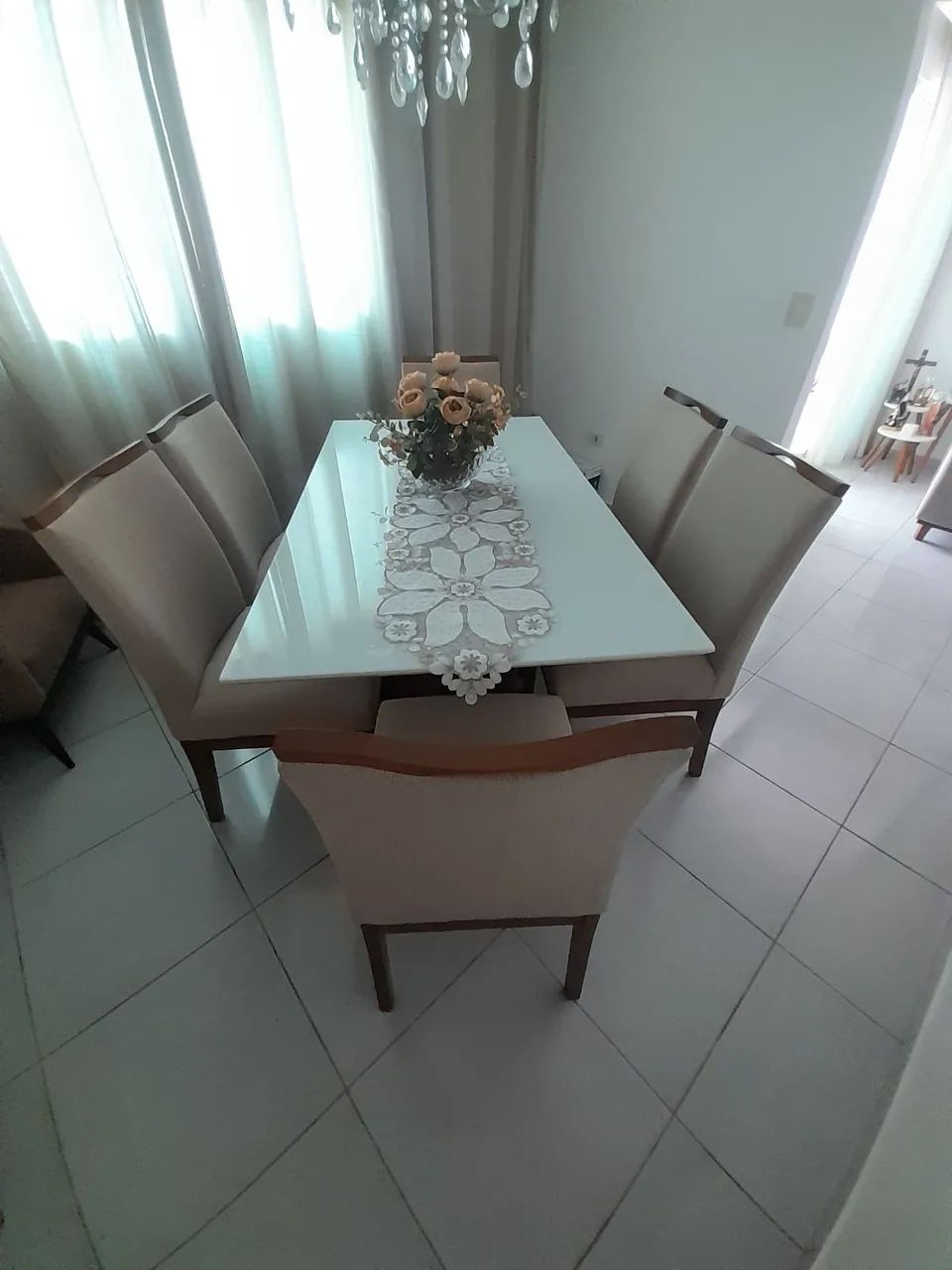 Mesa jantar com 6 cadeiras