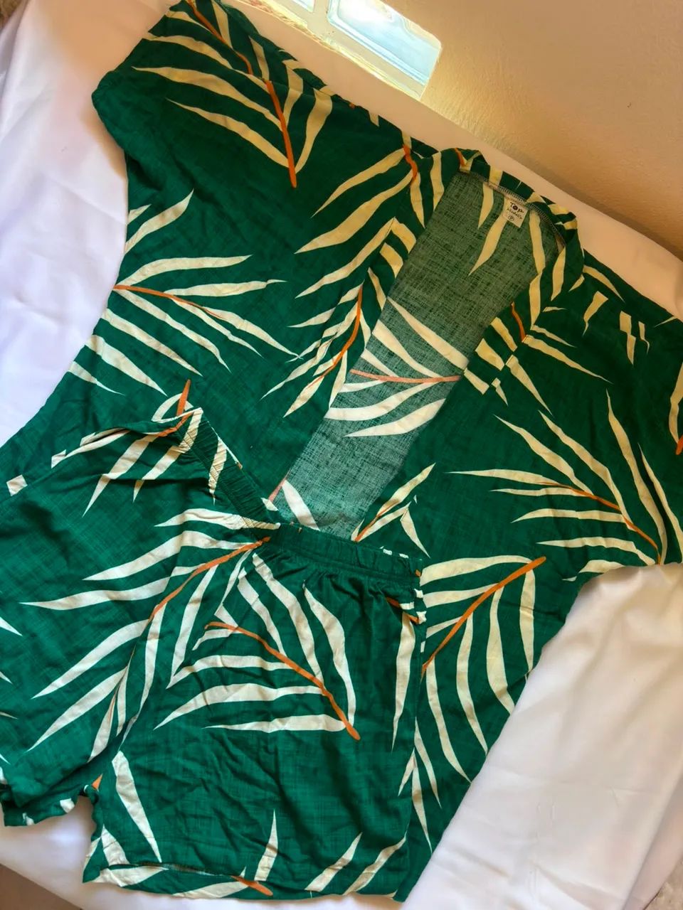 Conjunto de short e kimono verde estampados - Foto 4