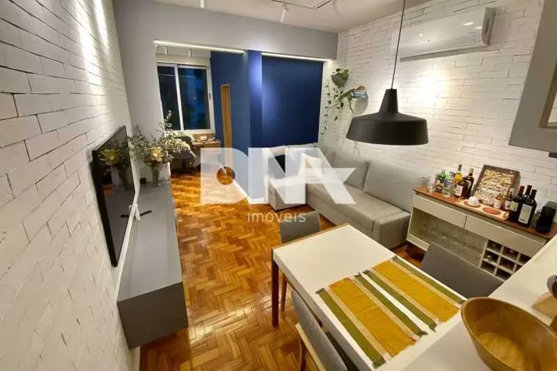Apartamento : / Residencial / Copacabana