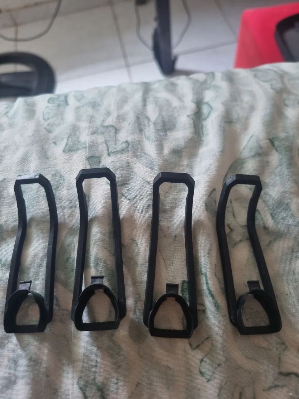 Drone em ótimo estado com senhor de proximidade  2câmeras 2 cargas  - Foto 5