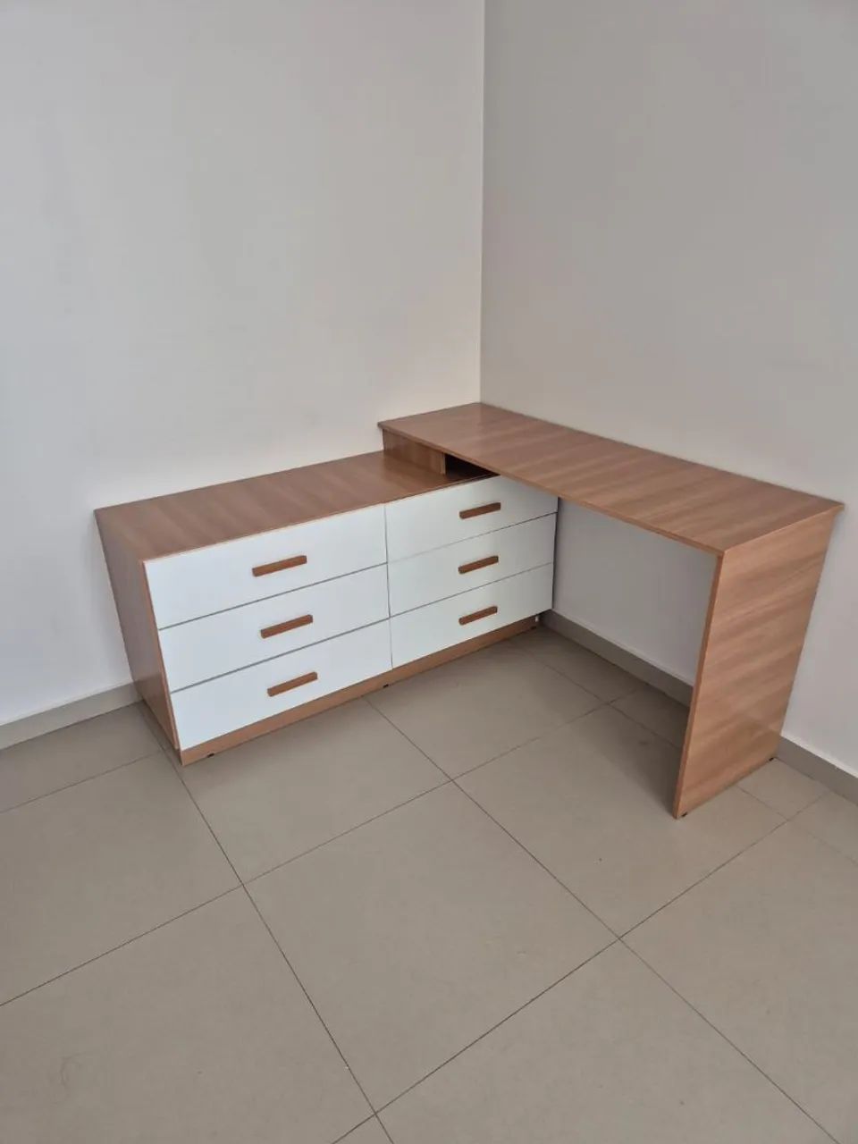 Gaveteiro com mesa de canto - Foto 3