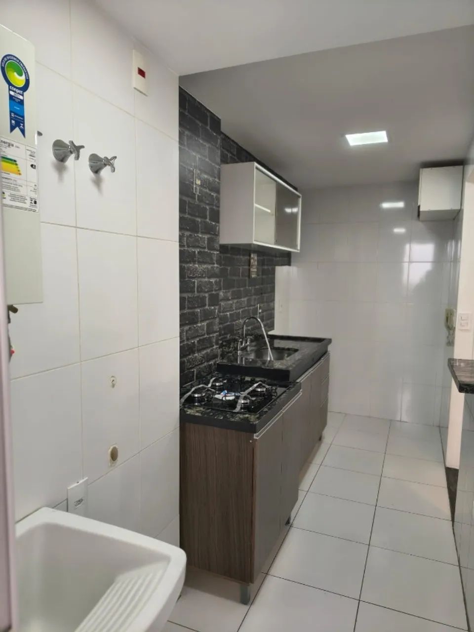 Apto novo mobiliado no centro - Foto 2