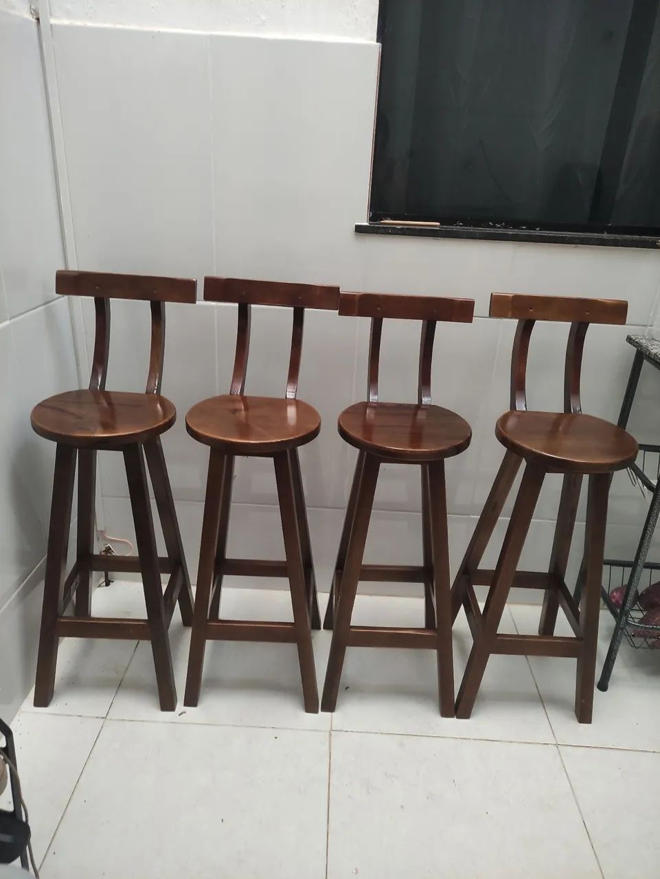 Cadeira R$150,00 cada