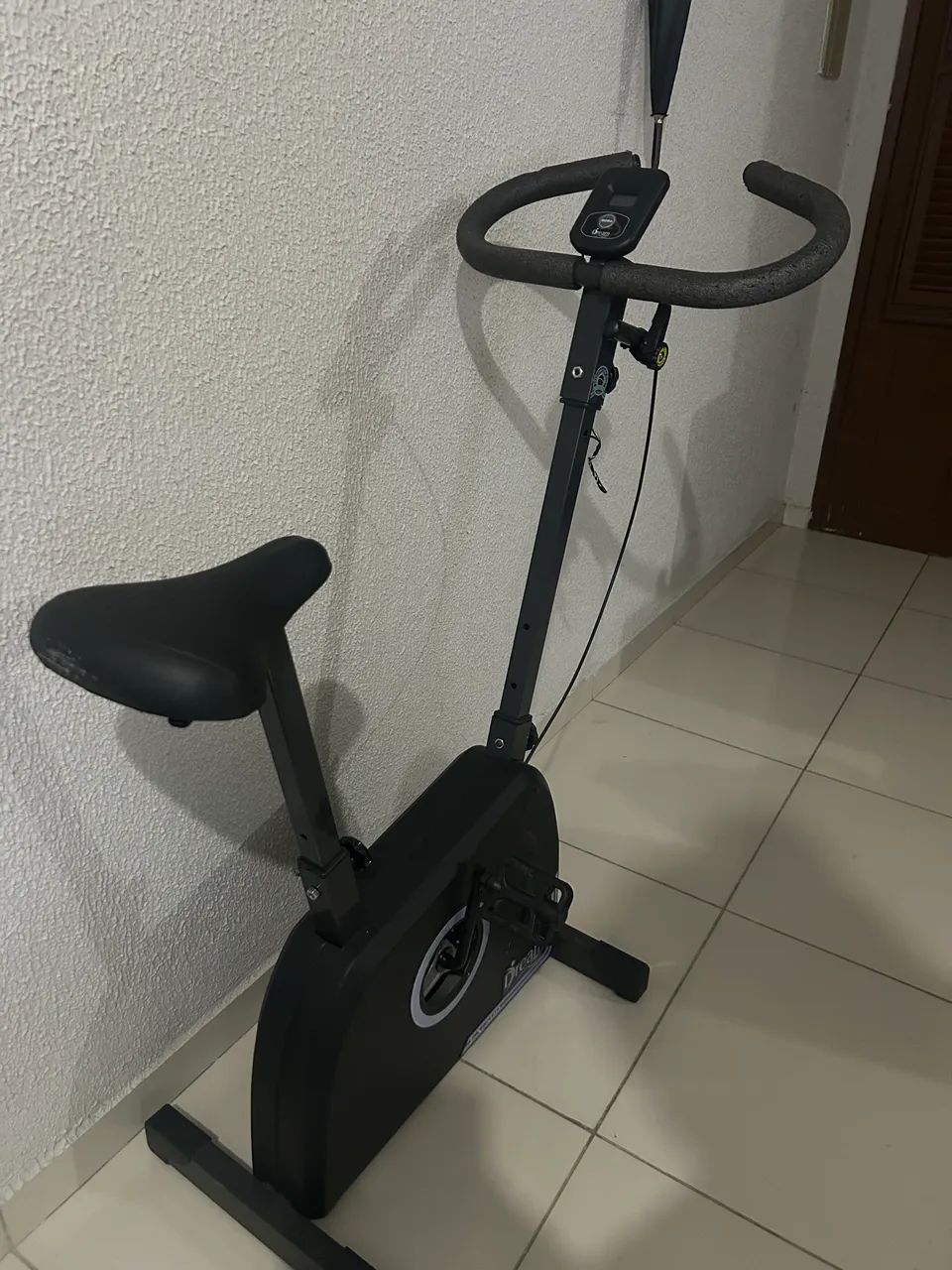 Bicicleta Ergométrica EX500 da Dream Fitness.