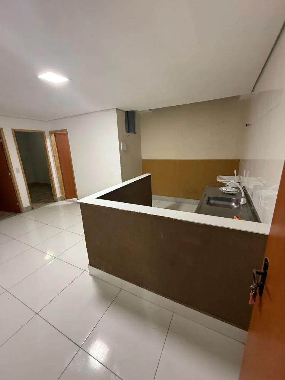 Apt 2 quartos quitado,sala,banheiro,cozinha QSD 14 - Taguatinga Norte  - Foto 2