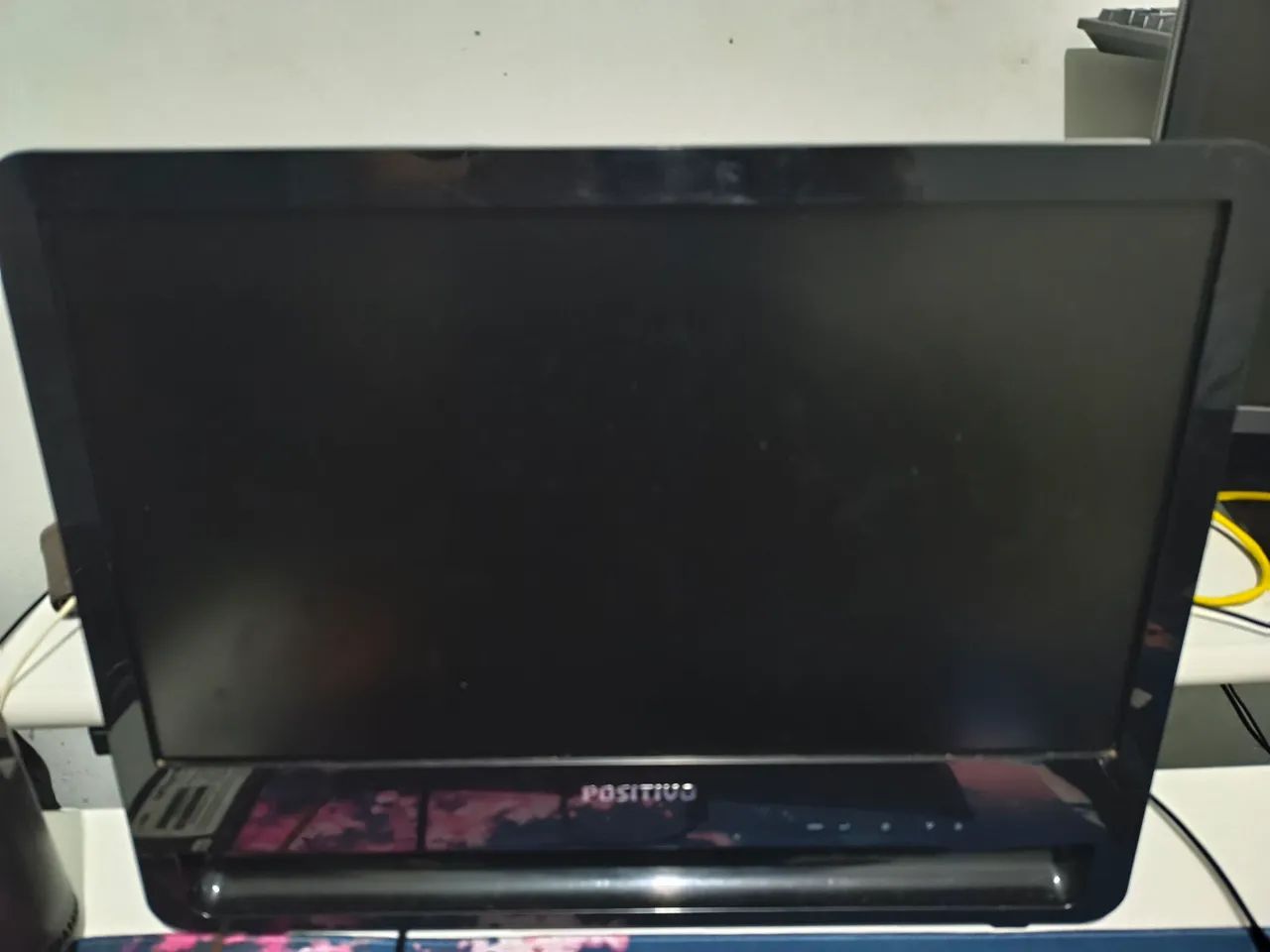 Monitor positivo 18.5pol