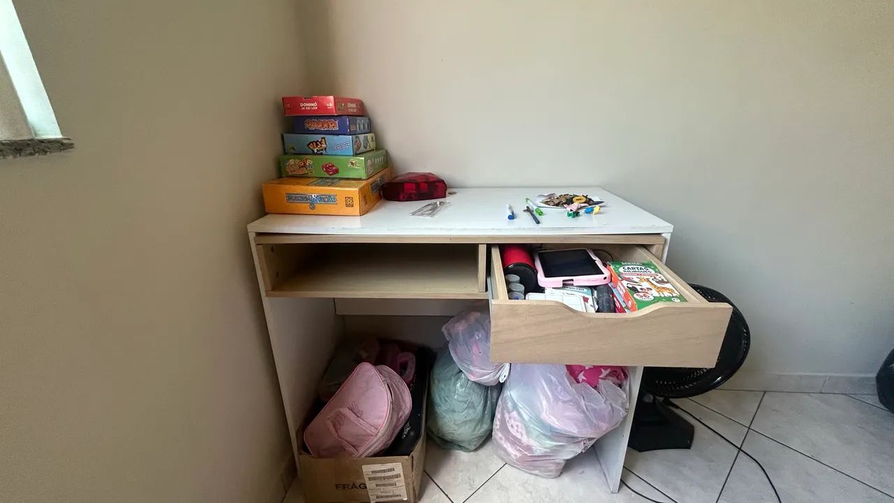 Escrivaninha  - Foto 3