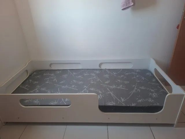 Cama estilo montessori