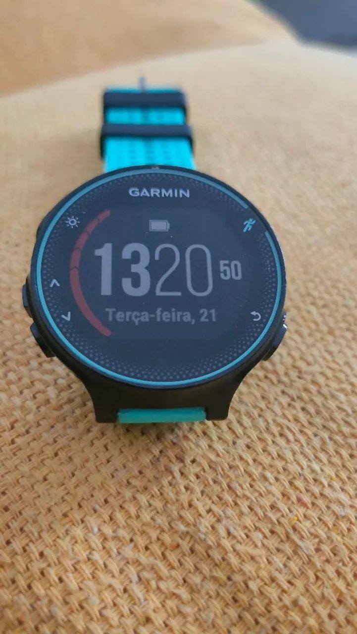Relógio Garmin Forerunner 235