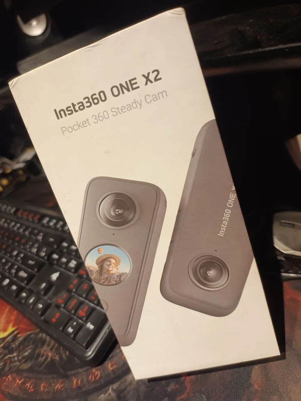 Insta 360 onde X2 com caixa 