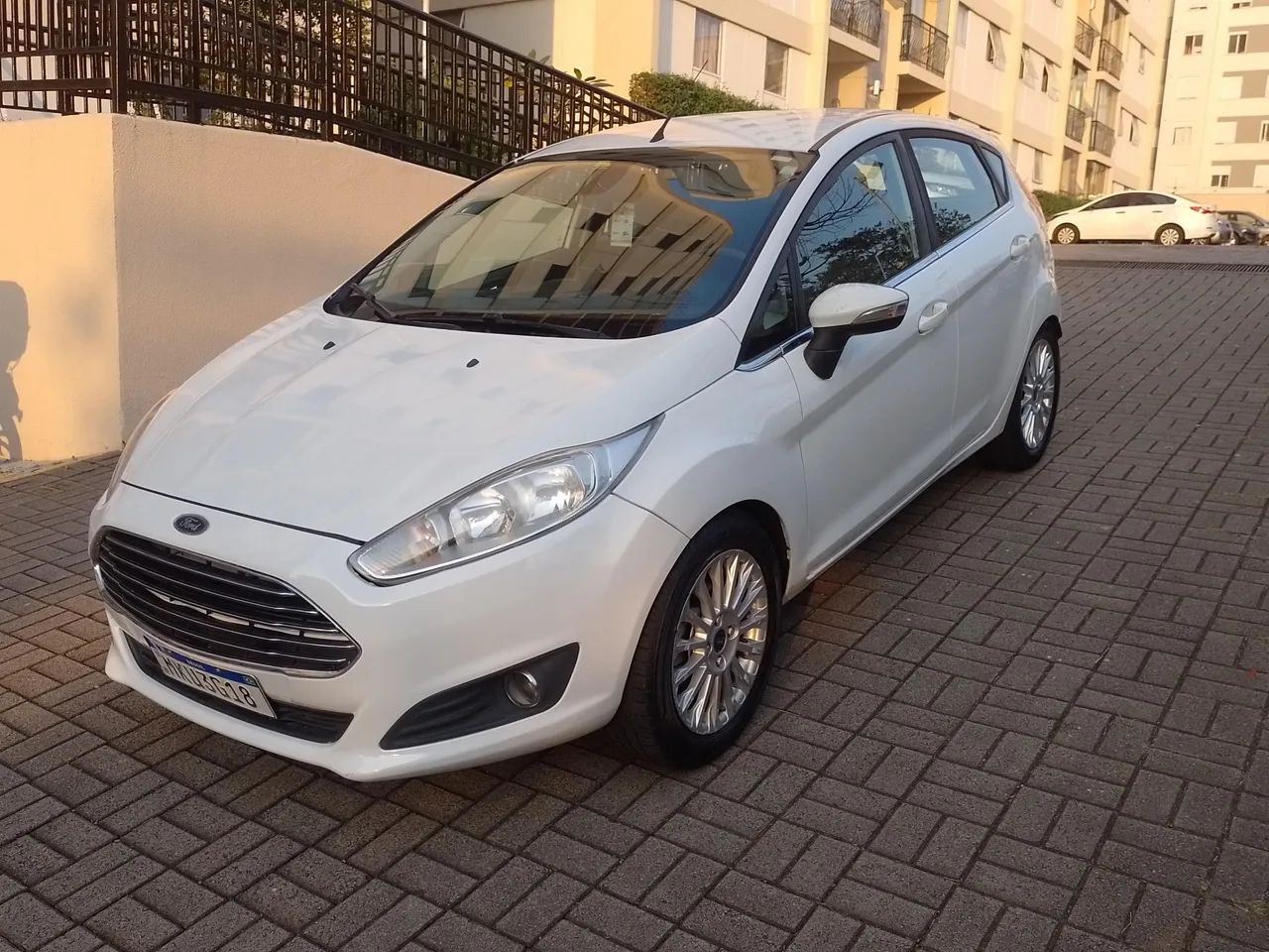 Ford Fiesta Fiesta TIT./TIT.Plus 1.6 16V Flex Aut. 2015