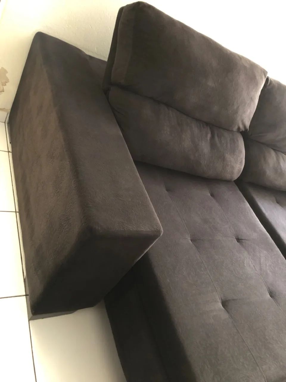 Sofá retrátil preto - 2,40m  - Foto 5