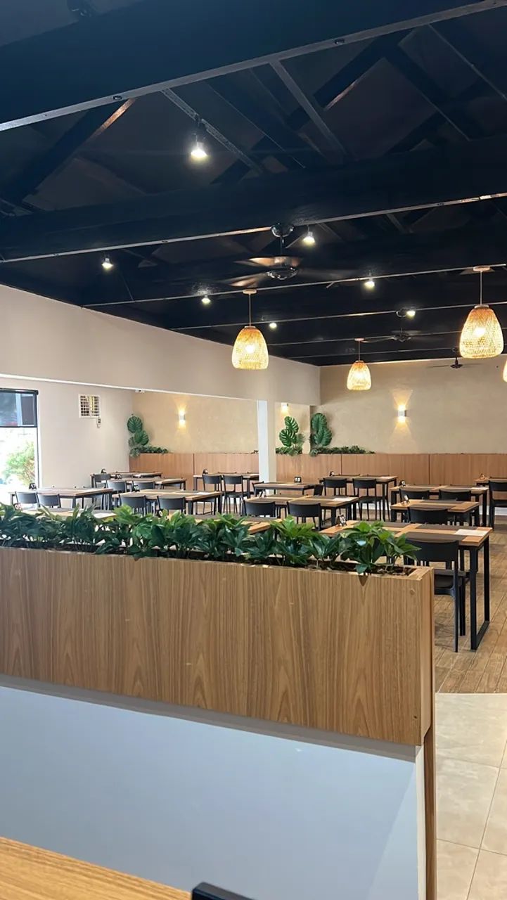Restaurante no centro de Maringá 