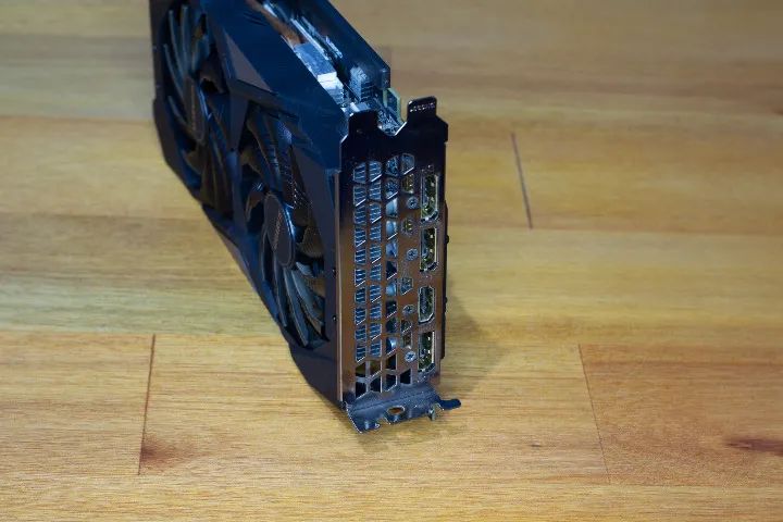 Placa de vídeo GTX 1660 Gigabyte - Foto 4